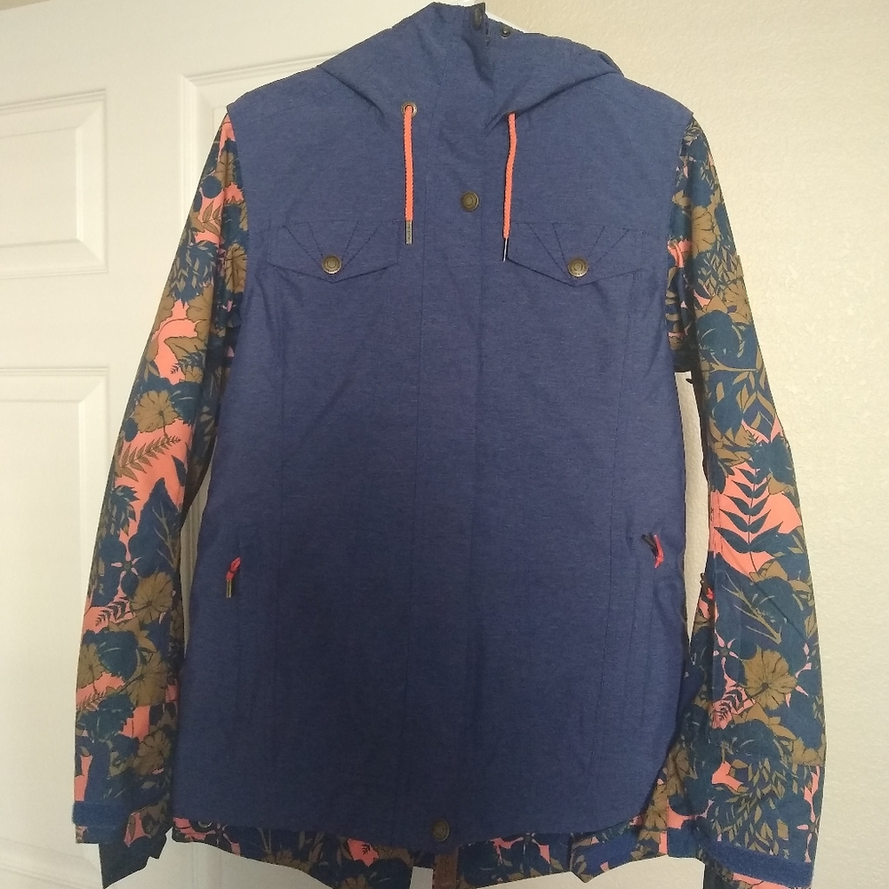 Roxy Women's Ski Jacket - image 1